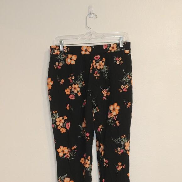 Divided Black Floral Pants Sz 8 - Picture 9 of 13